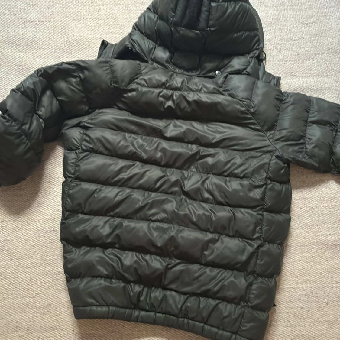 Svart pufferjacka Peak Performance 160 - 3