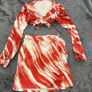 Kjol Sett - Helt oanvänd.