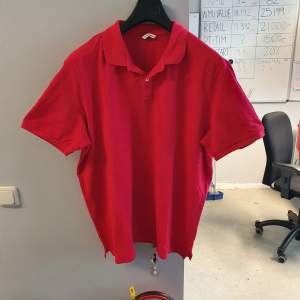 Plain red pikè shirt XXL good material, barely worn