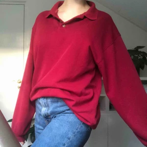  - En oversized bomulls skjorta jag thriftade.  Köparen står för frakten <3 