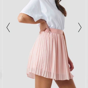  - Säljer denna härliga kjolen för 200kr! Använd 1 gång