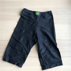  - Skitsnygga ribbade cykelbyxor från casall, märkta L men skulle säga att de är som S. Fri frakt!