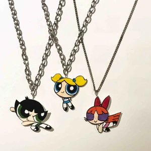 Powerpuff - *MÅNGA SÄGER ATT DET INTE GÅR ATT SKRIVA, SKRIV PÅ MIN ANDRA ANNONS*.                      .                Powerpuffgirls halsband gjorda av mig för 95kr styck❤️ Frakt tillkommer (20kr).                             Läs policy i senare annons innan köp!