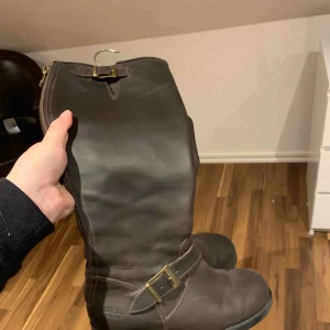  - Jonny bulls i fint skick storlek 41 