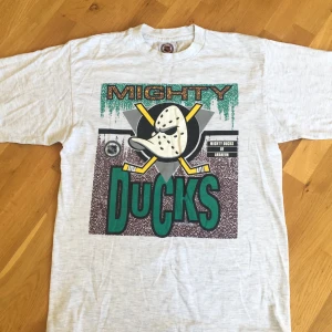 NHL mighty ducks  - T shirt