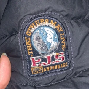 Parajumper jacka  - Modell: Geena