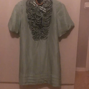 Marc Jacobs xs -  Fin och elegant klänning, använd bara en gång 