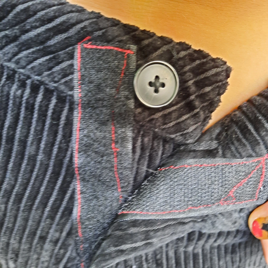 Svarta manchestebyxor från weekday - 91