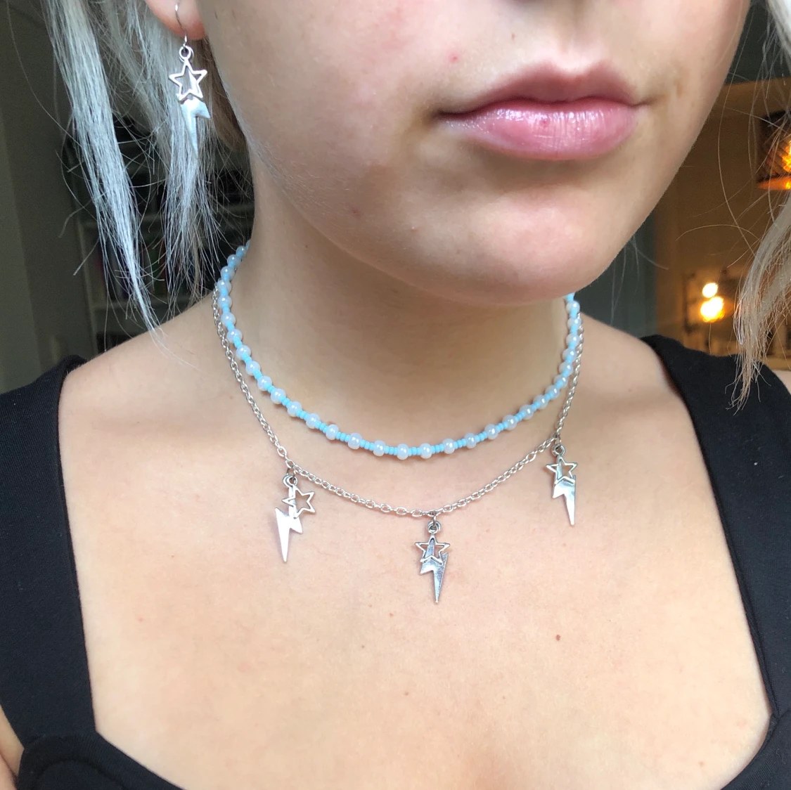 blått vitt halsband - 90