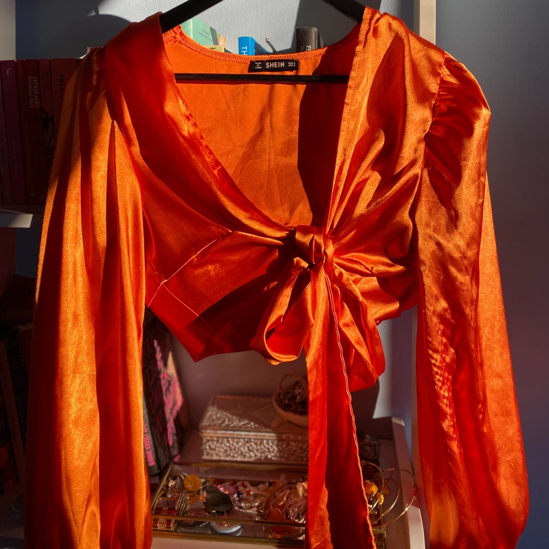 Silkes liknande Topp orange puffärm🔥 - 91