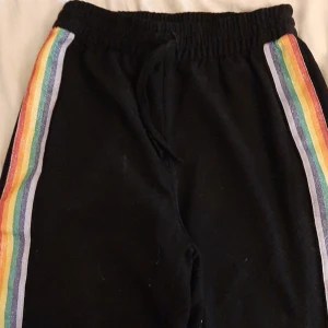 Monkey - Byxor med stil💕💕