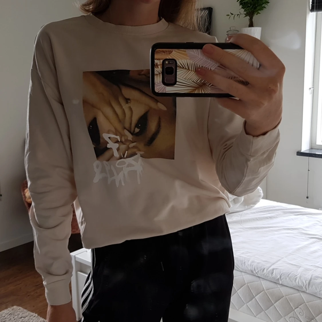 Ariana Grande collagetröja - 90