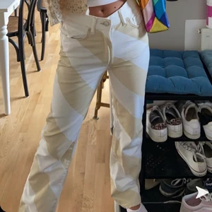 Hm jeans - Asballa jeans från Hm studios, endast använda 1 gång! 