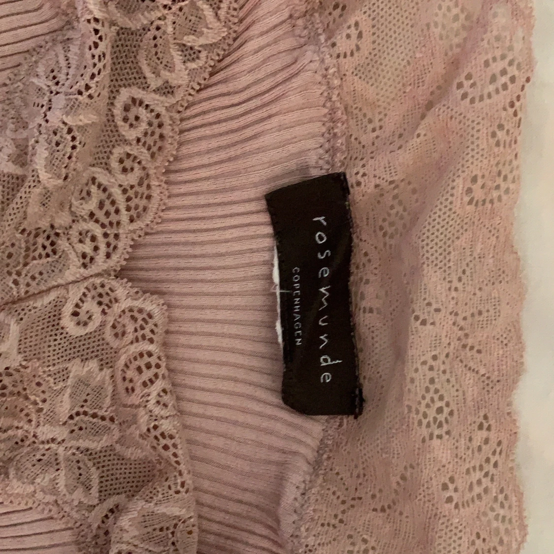 Rosa linne spets rosemunde - 90