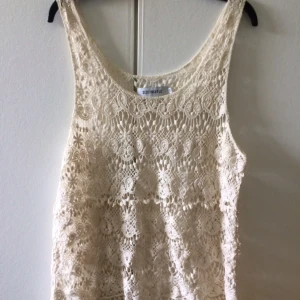  - Virkat linne från JC, passa perfekt med en svart bh under