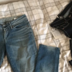  - Inga hål eller sömmar som gått upp. 