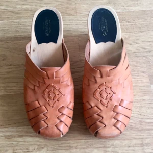  - Träskor från Swedish Hasbreens. Fint skick  Butikspris 1700kr  