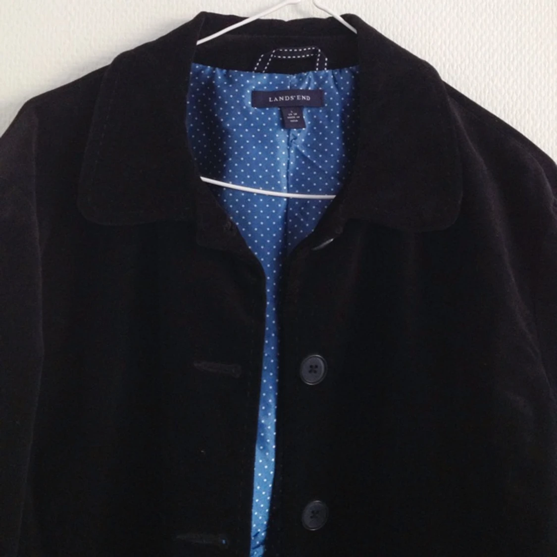 Svart damkavaj i sammet med fint foder