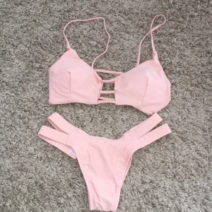  - Helt ny bikini från Eyecandywear, aldrig använd 