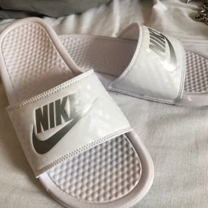  - Använda en gång, säljer pga av fel storlek.