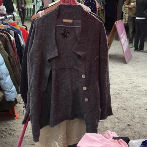  - Kofta från oddmolly. Fint skick!  Köparen betalar ev frakt. 