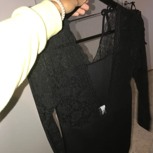  - Klänning från Vero Moda, aldrig använd kan tänka mig gå ner i pris 