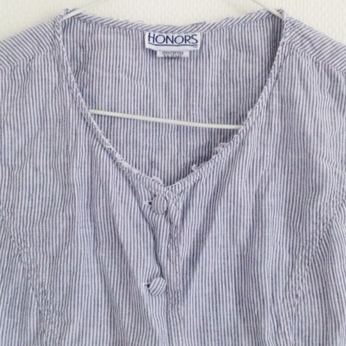 Blå och vit randig blus från secondhand!  - 1383217529