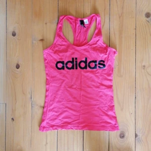 Rosa Adidas linne  - Rosa Adidas linne 