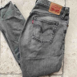  - LEVIS 501. Köpare står för frakt!💖
