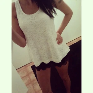  - vitt lite tjockare linne från cubus i xs, kan passa en mindre s också! aldrig använt, endast testat