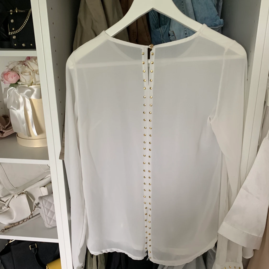 Blus med paljetter - 90