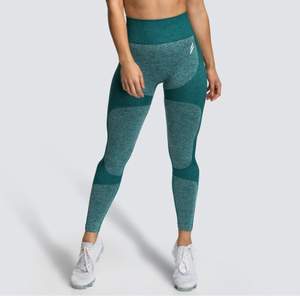 Helt oanvända leggings från Do You Even i färgen Forest Green. Orginalpris ligger på 520kr + frakt. Säljer dem för 400kr, förhandlingsbart. Säljs pga felköp, fel storlek. 