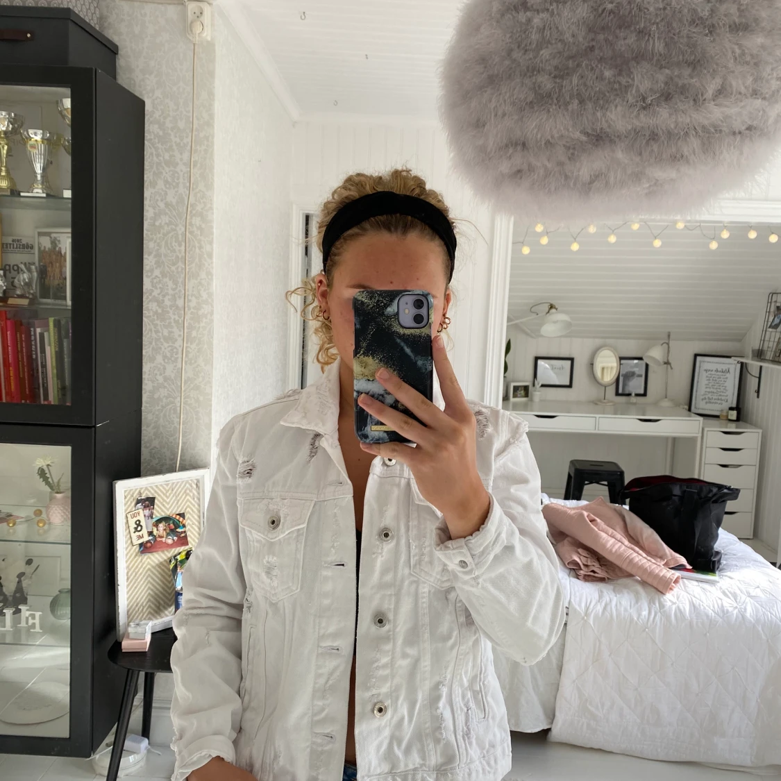 Vit jeansjacka storlek M - 90