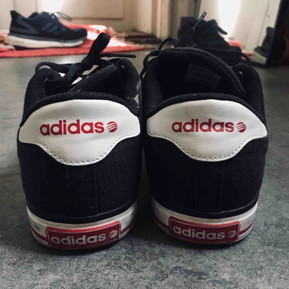 Sneakers från Adidas. OBS! Säljs | Plick Second Hand