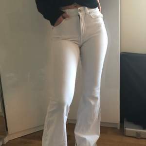 Jätte fina jeans (nypris 500kr) helt oanvända! 
