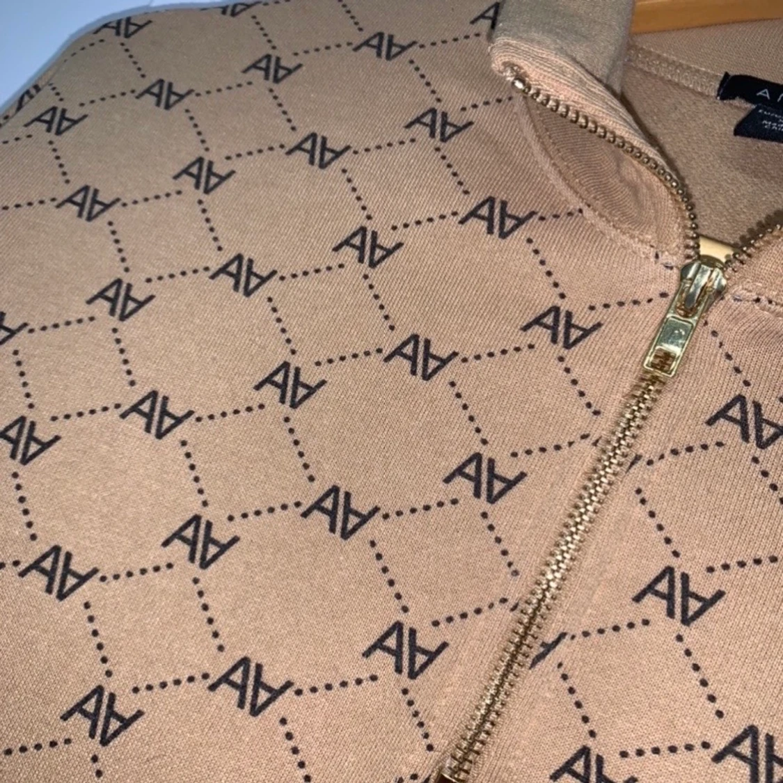 Snygg kort tröja  - 90