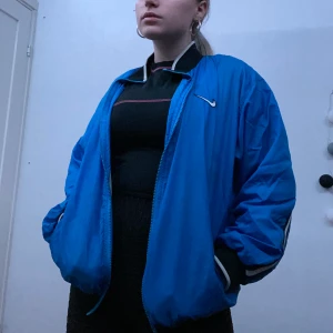 Nike jacka - Jacka från Nike, köpt på beyond retro