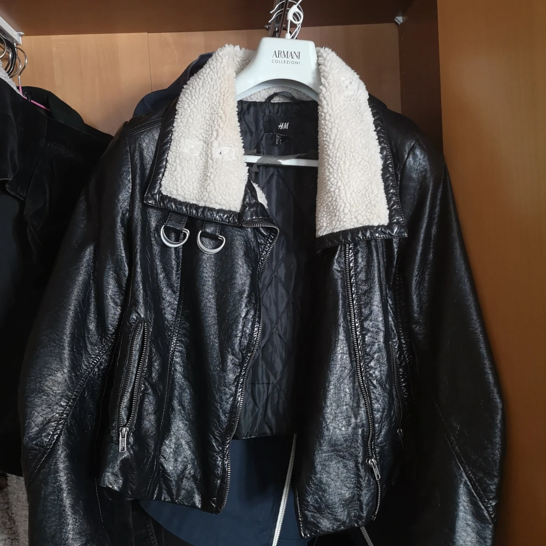 Skinnjacka fake med krage