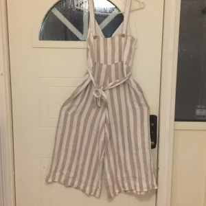 Storlek 34 - Summer overalls.