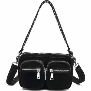 Noella bag äkta  - Köptes för 800kr, säljer för 500kr!  Använt några gånger, men har mycket väskor! 