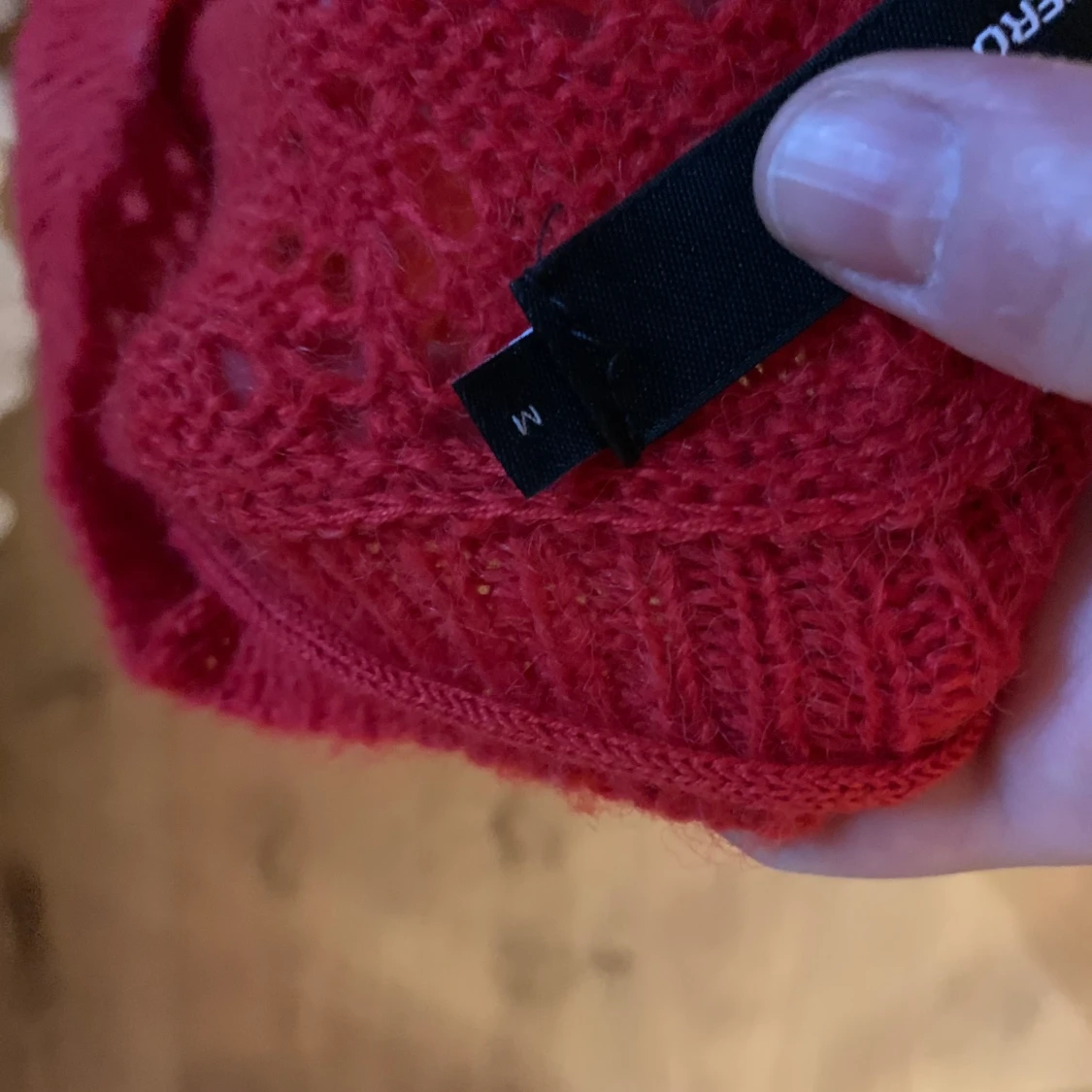 Röd stickad tröja - 91