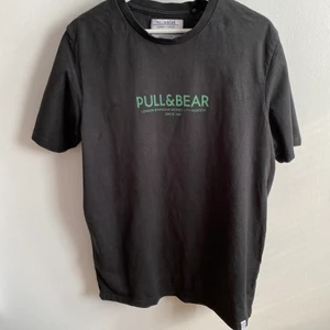 pull&bear t-shirt - assnygg t-shirt från pull&bear herr, i strl. M