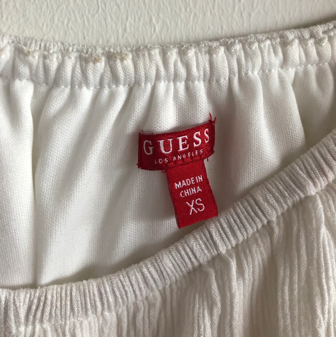 GUESS offsholder klänning - 91