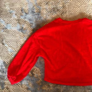 Red sweater - Cozy sweater. Perfect conditions, worn twice. Size small with oversized sleeves