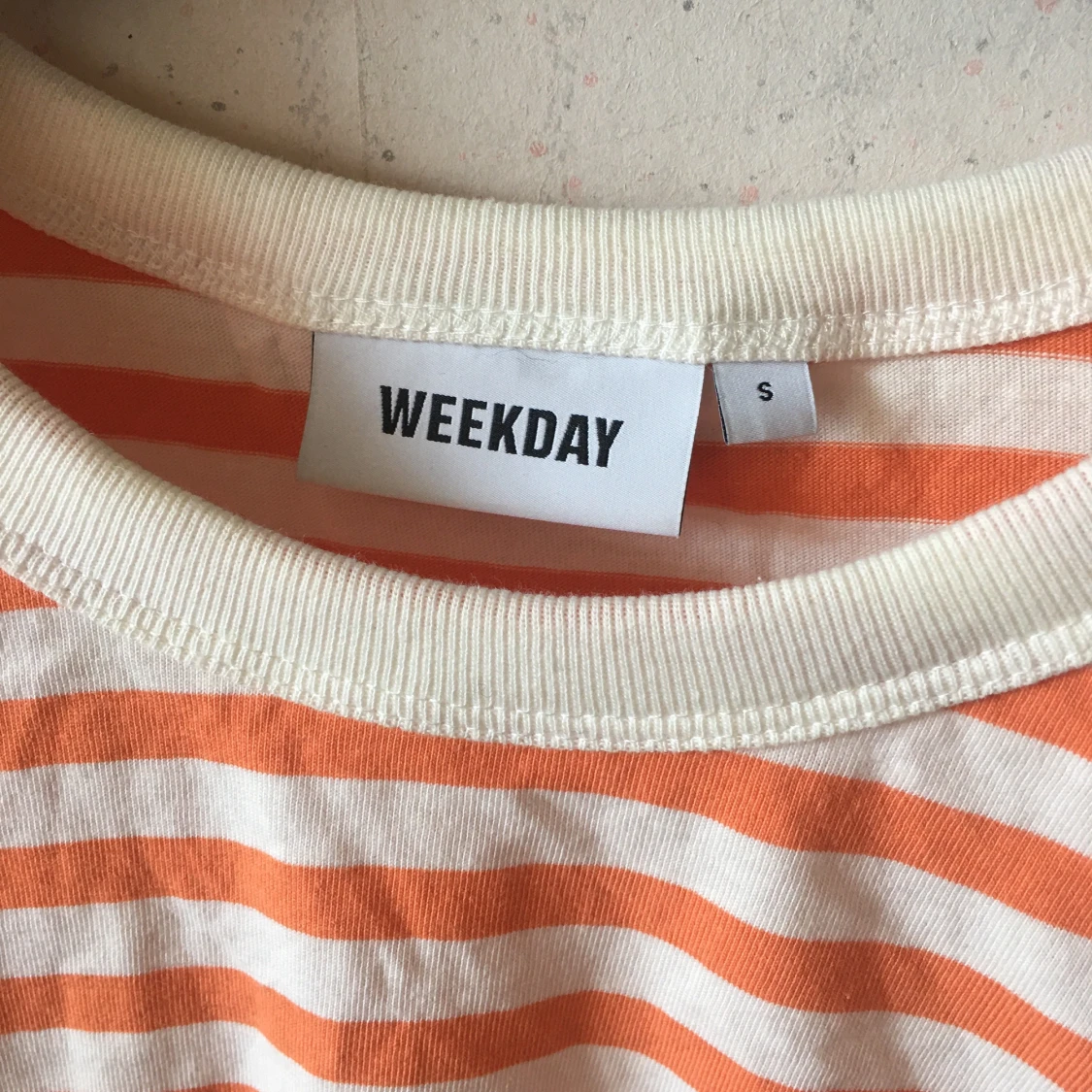 Weekday t-shirt, helt ny - 26