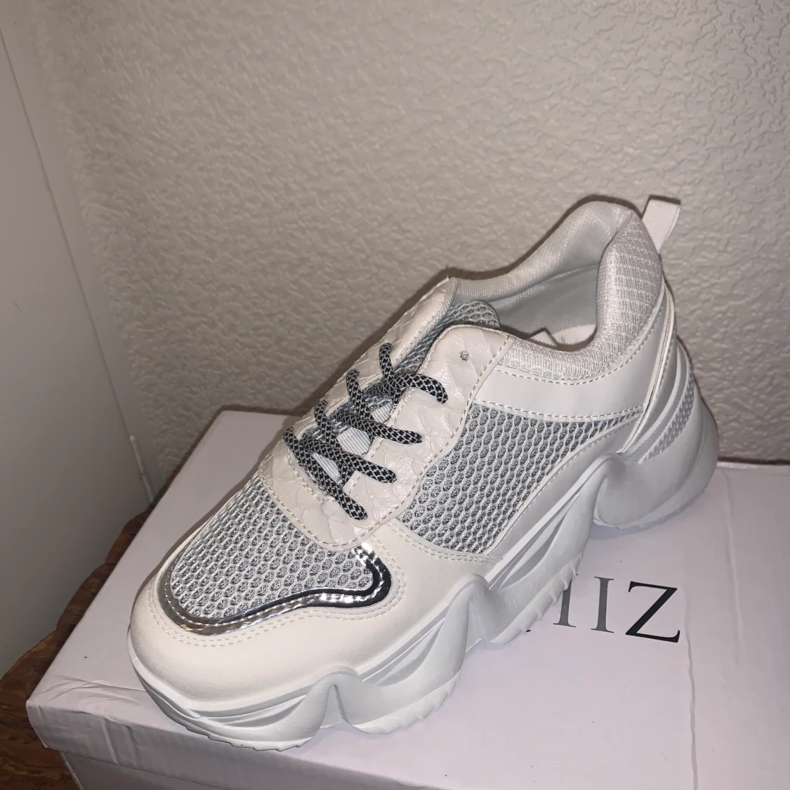 Sneakers skor stlk 40  - 90