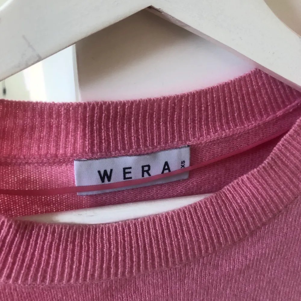 Rosa stickad tröja från WERA, pyttelite noppig . Tröjor & Koftor.