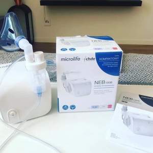 Microlife-inhalator.   Det användes i 1 år och 6 månader   Inhalator köpte i Polen   Jag har ett kvitto   Garanti i 3 år   Pris: 600 sek