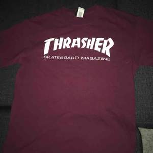 En jätte fin Trasher tshirt som tyvärr inte kommer till användning :( Den är i helt ok skick! Kan mötas upp och frakta!:)