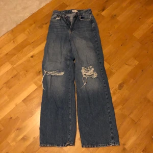 Jeans ginatricot - Köparen betalar ev. frakt. Kan mötas upp i Stockholm C.